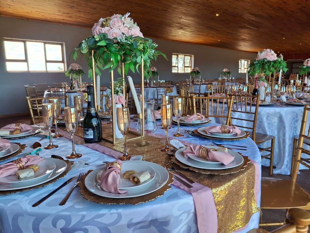 In Time Decor By Nicole
