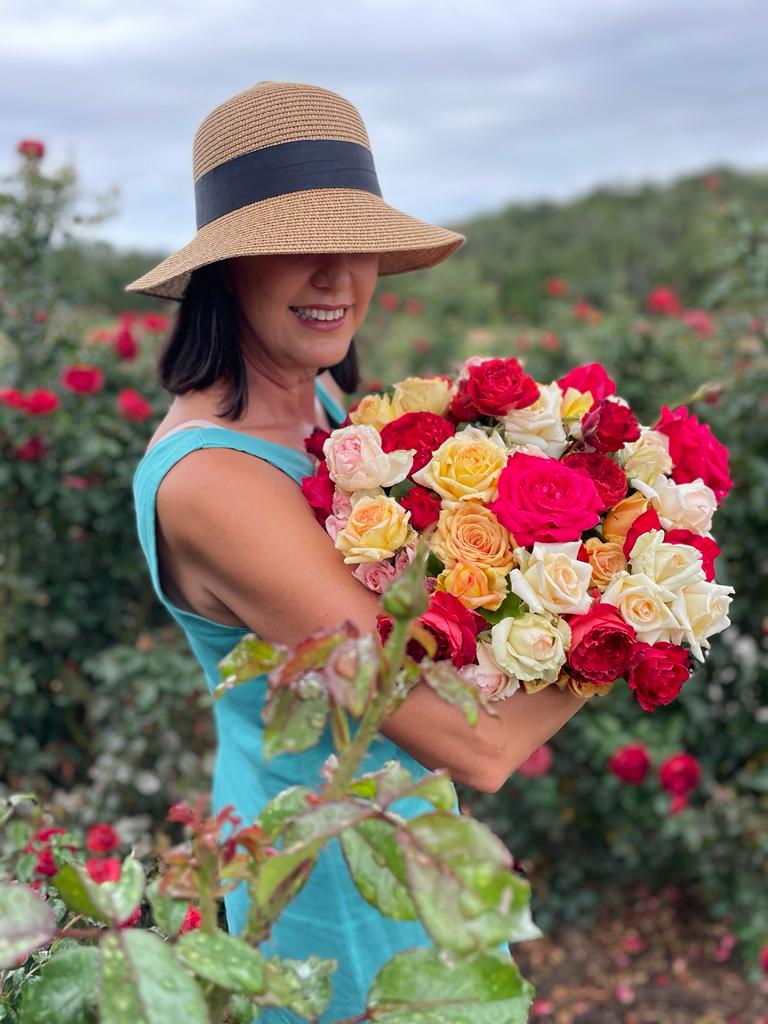 Canvas Roses gallery 1